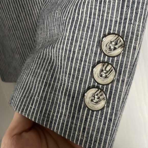 Tahari ASL seersucker blazer size 4 - Picture 4 of 6